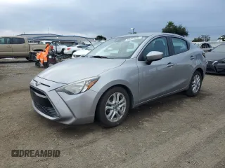2016 Scion iA z VIN 3MYDLBZV3GY109234, wystawiony jako Copart lot #59763605 z przebiegiem 46 717 mil mil oraz Tytuł czysty. Historia ofert i sprzedaży dostępna na DreamBid. Obrazek 1.