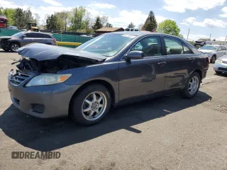 2010 Toyota Camry z VIN 4T1BF3EK8AU573009, wystawiony jako Copart lot #56516045 z przebiegiem 170 950 mil mil oraz Szkoda całkowita • Salvage title. Historia ofert i sprzedaży dostępna na DreamBid. Obrazek 1.