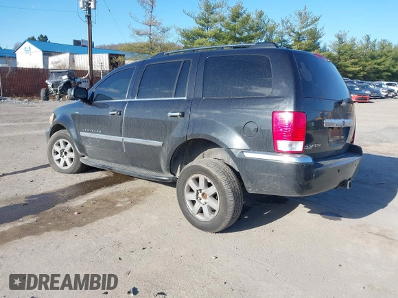 2008 Chrysler Aspen Limited z VIN 1A8HX58248F144329, wystawiony jako IAAI lot #41846282 z przebiegiem 136 556 mil mil oraz . Historia ofert i sprzedaży dostępna na DreamBid. Obrazek 3.