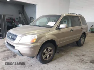 2005 Honda Pilot EX-L with VIN 5FNYF18565B019345, listed as a IAAI auction lot 41641423 with 282,099 mi miles. Bid and sale history available at carsss.com. Image 17.