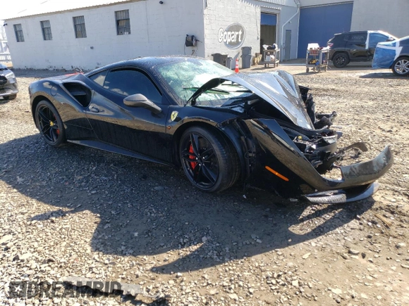 2018 Ferrari 488 z VIN ZFF79ALA6J0231860, wystawiony jako Copart lot #46477065 z przebiegiem Nie podano mil oraz Szkoda całkowita • Salvage title. Historia ofert i sprzedaży dostępna na DreamBid. Obrazek 4.