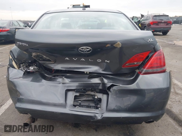 2009 Toyota Avalon XL with VIN 4T1BK36B59U350786, listed as a IAAI auction lot 41322151 with 222,128 mi miles. Bid and sale history available at carsss.com. Image 6.
