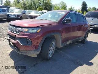 2022 Jeep Compass Latitude Lux z VIN 3C4NJDFB8NT157868, wystawiony jako Copart lot #69143104 z przebiegiem 46 406 mil mil oraz Szkoda całkowita • Salvage title. Historia ofert i sprzedaży dostępna na DreamBid. Obrazek 1.