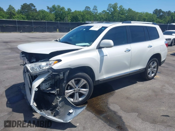 2013 Toyota Highlander Limited z VIN 5TDYK3EH9DS119939, wystawiony jako IAAI lot #42168374 z przebiegiem 98 918 mil mil oraz . Historia ofert i sprzedaży dostępna na DreamBid. Obrazek 2.