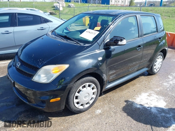 2006 Scion xA with VIN JTKKT624760153415, listed as a IAAI auction lot 41962173 with 118,070 mi miles. Bid and sale history available at carsss.com. Image 2.