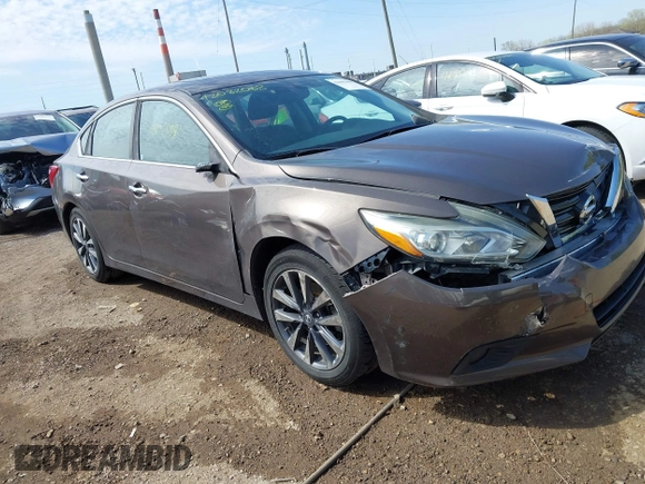 2016 Nissan Altima SR z VIN 1N4AL3AP8GC120975, wystawiony jako IAAI lot #42082008 z przebiegiem 136 523 mil mil oraz . Historia ofert i sprzedaży dostępna na DreamBid. Obrazek 1.