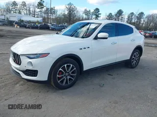2018 Maserati Levante z VIN ZN661XUA9JX295951, wystawiony jako IAAI lot #41735398 z przebiegiem 32 367 mil mil oraz . Historia ofert i sprzedaży dostępna na DreamBid. Obrazek 2.
