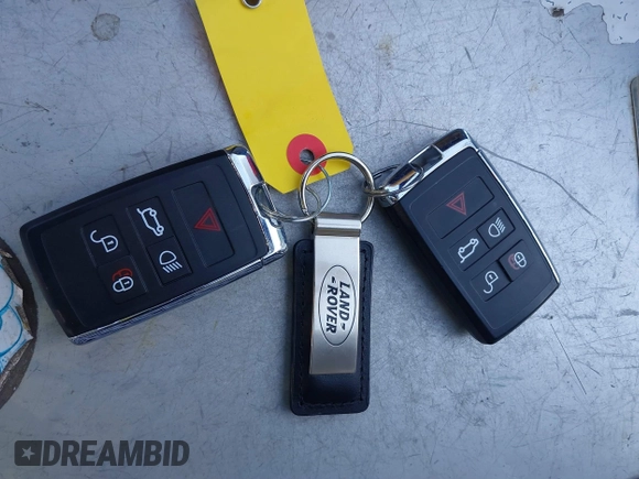 2025 Land Rover Range Rover Velar S с VIN SALYJ2EX1SA393398, выставлен на аукционе IAAI как лот 41149949 с пробегом 6 491 миль миль и . История ставок и продаж доступна на DreamBid. Изображение 11.
