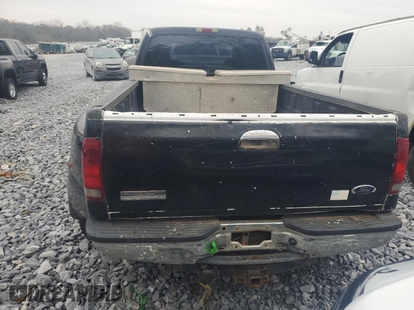2005 Ford F-350 XL с VIN 1FTWW32P25EA98589, выставлен на аукционе Copart как лот 46894705 с пробегом 256 232 миль миль и Списание • Salvage title. История ставок и продаж доступна на DreamBid. Изображение 6.