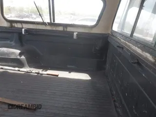 1988 Ford F-250 с VIN 1FTHF25H1JNB81061, выставлен на аукционе IAAI как лот 42351176 с пробегом 1 400 миль миль и . История ставок и продаж доступна на DreamBid. Изображение 8.