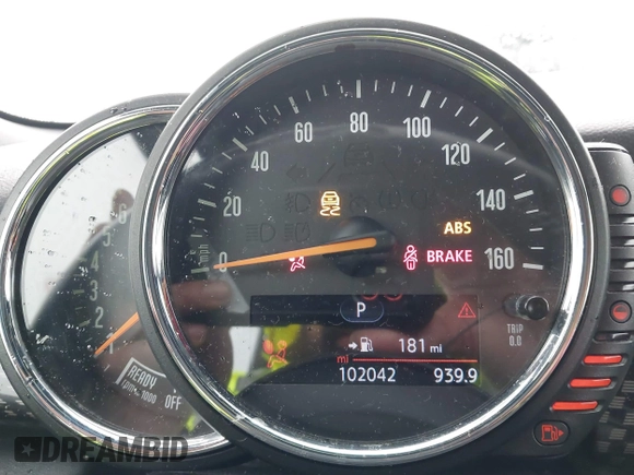 2016 MINI Convertible S z VIN WMWWG9C52G3C21934, wystawiony jako IAAI lot #41569029 z przebiegiem 102 042 mil mil oraz . Historia ofert i sprzedaży dostępna na DreamBid. Obrazek 7.