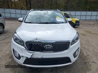 2017 Kia Sorento SX z VIN 5XYPK4A58HG226884, wystawiony jako IAAI lot #40738284 z przebiegiem 137 599 mil mil oraz . Historia ofert i sprzedaży dostępna na DreamBid. Obrazek 12.