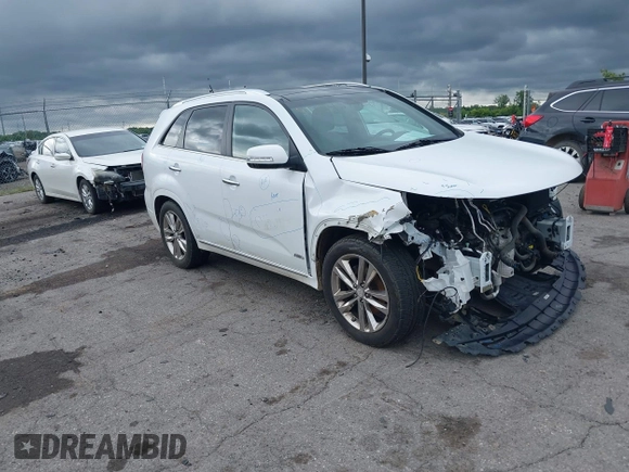 2015 Kia Sorento SX Limited with VIN 5XYKWDA7XFG579348, listed as a IAAI auction lot 42542791 with 76,823 mi miles and . Bid and sale history available at DreamBid. Image 1.