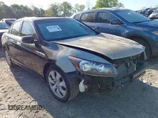 2010 Honda Accord EX-L z VIN 5KBCP3F82AB004241, wystawiony jako IAAI lot #42012715 z przebiegiem 119 332 mil mil oraz . Historia ofert i sprzedaży dostępna na DreamBid. Obrazek 1.