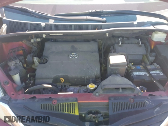 2012 Toyota Sienna LE AAS with VIN 5TDKK3DCXCS244605, listed as a IAAI auction lot 41516400 with 186,198 mi miles. Bid and sale history available at carsss.com. Image 10.