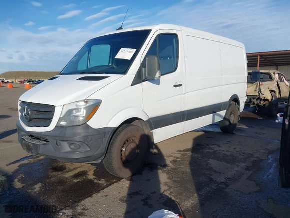 2018 Mercedes-Benz Sprinter Cargo Van Worker with VIN WD3PE7CD2JP615790, listed as a IAAI auction lot 41227785 with 261,158 mi miles. Bid and sale history available at carsss.com. Image 2.