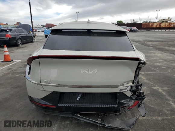 2024 Kia EV6 Wind with VIN KNDC34LA6R5224440, listed as a Copart auction lot 49402935 with 5,449 mi miles and Salvage Title. Bid and sale history available at carsss.com. Image 6.