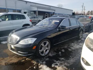 2013 Mercedes-Benz S-Class S 550 with VIN WDDNG9EB1DA501792, listed as a Copart auction lot 43513175 with 103,114 mi miles and Salvage Title. Bid and sale history available at carsss.com. Image 1.