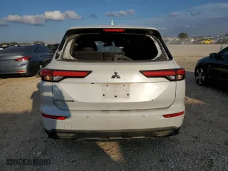 2022 Mitsubishi Outlander ES with VIN JA4J3TA87NZ045712, listed as a Copart auction lot 43951795 with 71,946 mi miles and Salvage Title. Bid and sale history available at carsss.com. Image 6.