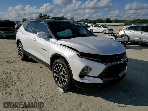 2025 Chevrolet Blazer RS z VIN 3GNKBERS9SS115056, wystawiony jako Copart lot #87266304 z przebiegiem 916 mil mil oraz Szkoda całkowita • Salvage title. Historia ofert i sprzedaży dostępna na DreamBid. Obrazek 12.