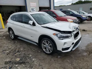 2017 BMW X1 xDrive28i z VIN WBXHT3C35H5F68041, wystawiony jako Copart lot #74858123 z przebiegiem 103 234 mil mil oraz Szkody całkowita. Historia ofert i sprzedaży dostępna na DreamBid. Obrazek 4.