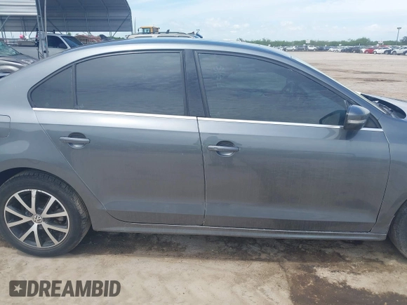 2017 Volkswagen Jetta SE with VIN 3VWDB7AJ1HM315584, listed as a IAAI auction lot 42481303 with 113,301 mi miles and . Bid and sale history available at DreamBid. Image 13.