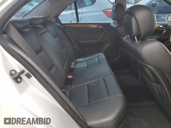 2007 Mercedes-Benz C 230 Sport с VIN WDBRF52H87F881736, выставлен на аукционе Copart как лот 59586375 с пробегом 144 476 миль миль и На запчасти • Non repairable. История ставок и продаж доступна на DreamBid. Изображение 10.