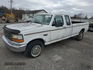 1994 Ford F-250 with VIN 1FTHX25M1RKA94137, listed as a Copart auction lot 47474555 with 163,446 mi miles and Clean Title. Bid and sale history available at carsss.com. Image 1.