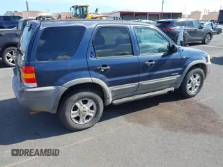 2002 Ford Escape XLT z VIN 1FMCU03192KA63624, wystawiony jako IAAI lot #42545147 z przebiegiem 189 522 mil mil oraz . Historia ofert i sprzedaży dostępna na DreamBid. Obrazek 4.