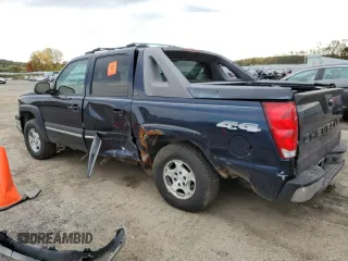 2006 Chevrolet Avalanche Z71 with VIN 3GNEK12ZX6G105626, listed as a Copart auction lot 71610203 with 0 mi miles and Salvage Title. Bid and sale history available at carsss.com. Image 2.