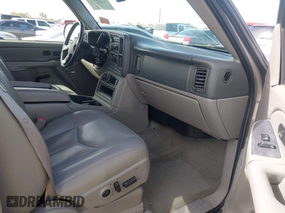 2004 GMC Yukon SLT with VIN 1GKEK13Z54R144181, listed as a IAAI auction lot 41702834 with 146,827 mi miles. Bid and sale history available at carsss.com. Image 5.