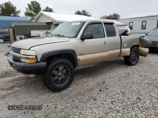 1999 Chevrolet Silverado 1500 LT with VIN 2GCEK19T2X1235274, listed as a Copart auction lot 51842625 with 235,092 mi miles and Salvage Title. Bid and sale history available at DreamBid. Image 1.