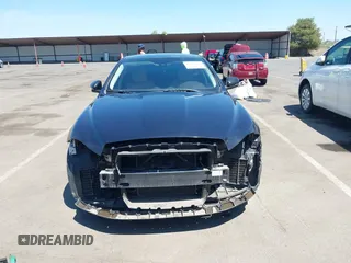 2016 Jaguar XJ Portfolio z VIN SAJWA2G76G8V97013, wystawiony jako IAAI lot #42239189 z przebiegiem Nie podano mil oraz . Historia ofert i sprzedaży dostępna na DreamBid. Obrazek 12.