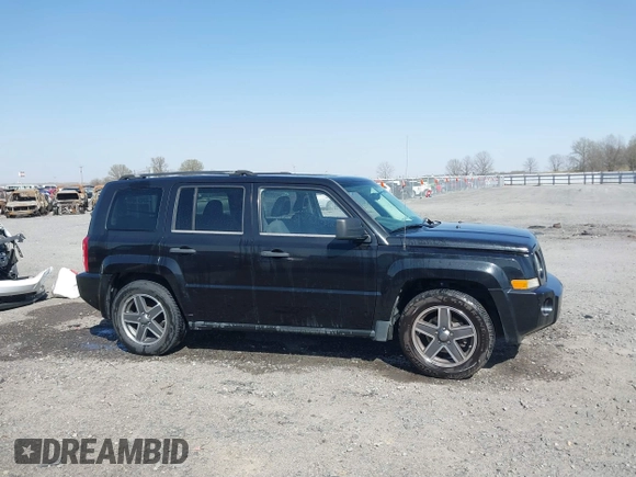 2009 Jeep Patriot Sport z VIN 1J4FF28B19D237025, wystawiony jako IAAI lot #41828514 z przebiegiem 141 410 mil mil oraz . Historia ofert i sprzedaży dostępna na DreamBid. Obrazek 13.