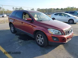 2010 Volvo XC60 3.2L with VIN YV4982DL7A2080402, listed as a IAAI auction lot 41900276 with 253,183 mi miles. Bid and sale history available at carsss.com. Image 1.