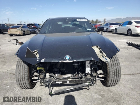 2019 BMW 3 Series 330i with VIN 3MW5R1J53K8A05694, listed as a Copart auction lot 47048555 with 13,629 mi miles and Salvage Title. Bid and sale history available at carsss.com. Image 5.