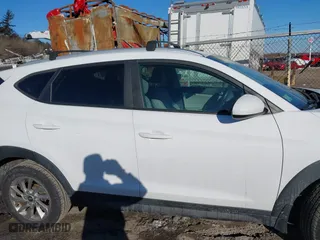 2016 Hyundai Tucson SE with VIN KM8J3CA45GU245793, listed as a IAAI auction lot 41601244 with 116,701 mi miles. Bid and sale history available at carsss.com. Image 14.