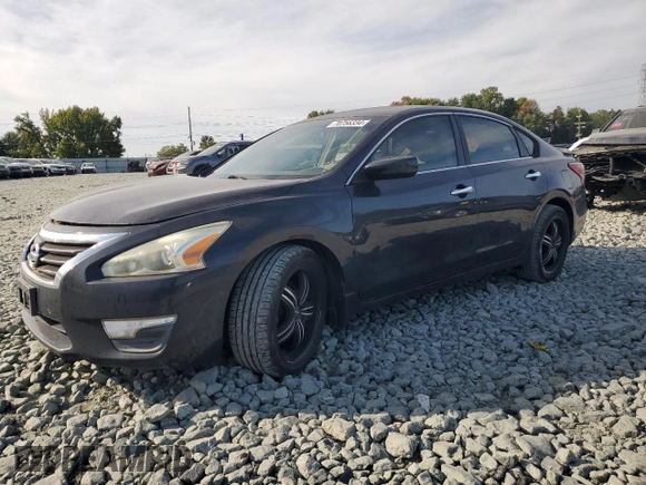 2013 Nissan Altima S with VIN 1N4AL3APXDC193633, listed as a Copart auction lot 70756334 with 133,145 mi miles and Salvage Title. Bid and sale history available at carsss.com. Image 1.