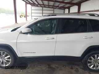 2016 Jeep Cherokee Limited z VIN 1C4PJMDS8GW104368, wystawiony jako IAAI lot #42125072 z przebiegiem 91 197 mil mil oraz . Historia ofert i sprzedaży dostępna na DreamBid. Obrazek 14.