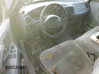 2000 Ford F-150 XL с VIN 1FTRX18L9YNB55880, выставлен на аукционе Copart как лот 53170225 с пробегом Не указан миль и Чистый • Clean title. История ставок и продаж доступна на DreamBid. Изображение 8.