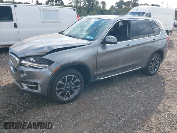 2014 BMW X5 xDrive35i with VIN 5UXKR0C52E0K50710, listed as a IAAI auction lot 40529606 with 114,307 mi miles. Bid and sale history available at carsss.com. Image 17.