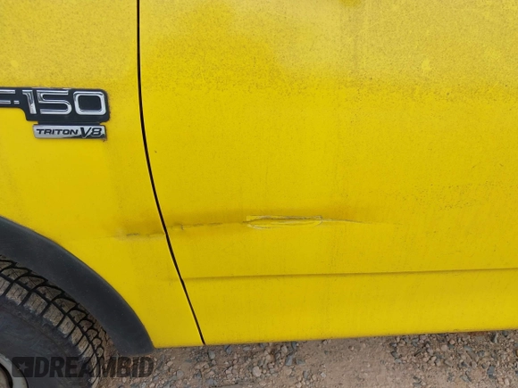 2000 Ford F-150 XL with VIN 1FTRX18W0YKB28000, listed as a IAAI auction lot 42451649 with 193,718 mi miles and . Bid and sale history available at DreamBid. Image 17.