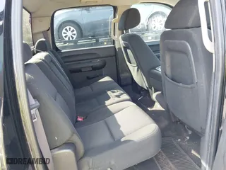 2011 Chevrolet Silverado 1500 LS with VIN 3GCPKREA4BG353984, listed as a IAAI auction lot 42094148 with 218,766 mi miles. Bid and sale history available at carsss.com. Image 8.