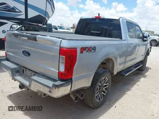 2019 Ford F-250 XL with VIN 1FT7W2BT7KEE02698, listed as a IAAI auction lot 42594693 with 176,209 mi miles and . Bid and sale history available at DreamBid. Image 4.