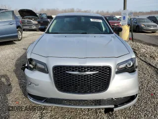 2019 Chrysler 300 Touring with VIN 2C3CCAAG2KH654488, listed as a Copart auction lot 49056915 with 72,227 mi miles and Salvage Title. Bid and sale history available at carsss.com. Image 5.
