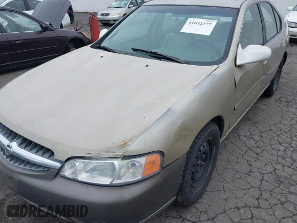 2001 Nissan Altima GXE with VIN 1N4DL01D71C151627, listed as a IAAI auction lot 41632277 with 228,944 mi miles. Bid and sale history available at carsss.com. Image 6.