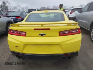 2017 Chevrolet Camaro 2SS with VIN 1G1FH1R70H0104971, listed as a IAAI auction lot 42031665 with Not Provided miles and . Bid and sale history available at carsss.com. Image 16.