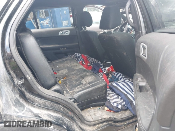 2013 Ford Police Interceptor Utility z VIN 1FM5K8AR1DGA51575, wystawiony jako IAAI lot #41929783 z przebiegiem Nie podano mil oraz . Historia ofert i sprzedaży dostępna na DreamBid. Obrazek 8.