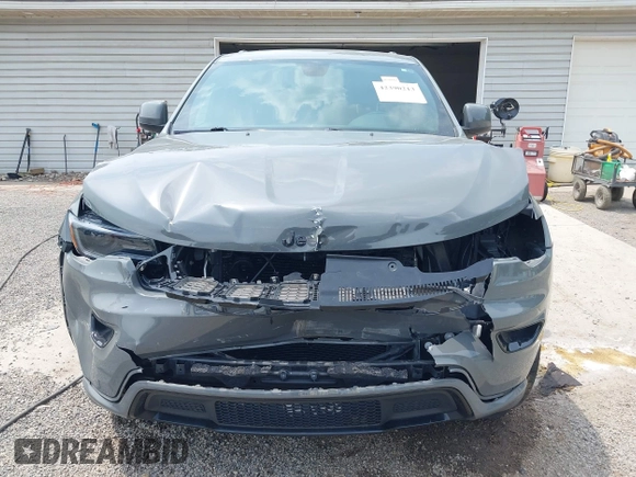 2020 Jeep Grand Cherokee North с VIN 1C4RJFAG4LC397993, выставлен на аукционе IAAI как лот 42390213 с пробегом 51 236 миль миль и . История ставок и продаж доступна на DreamBid. Изображение 13.