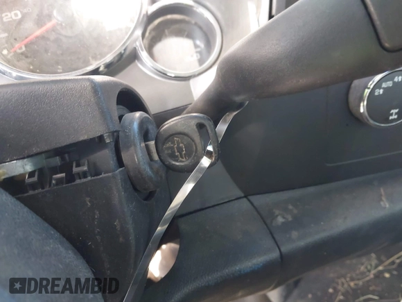 2010 Chevrolet Silverado 1500 LT with VIN 3GCRKSE31AG163396, listed as a IAAI auction lot 41022815 with Not Provided miles and . Bid and sale history available at DreamBid. Image 11.